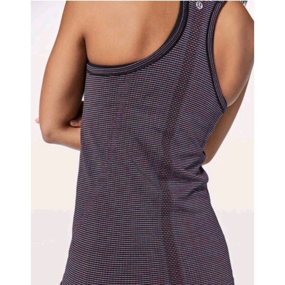 lululemon athletica Tops - Lululemon Swiftly Tech Racerback Tank Top Sz 8 W1ASRS Patterned Purple
